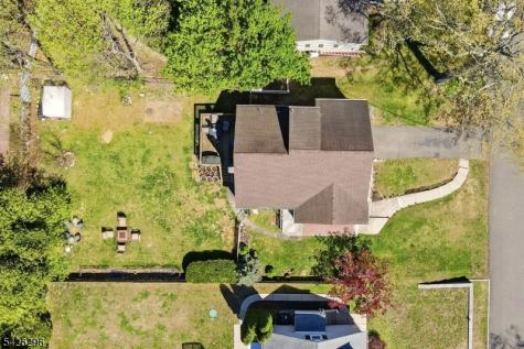 31 Dacotah Avenue Oakland NJ 07436
