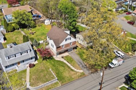 31 Dacotah Avenue Oakland NJ 07436
