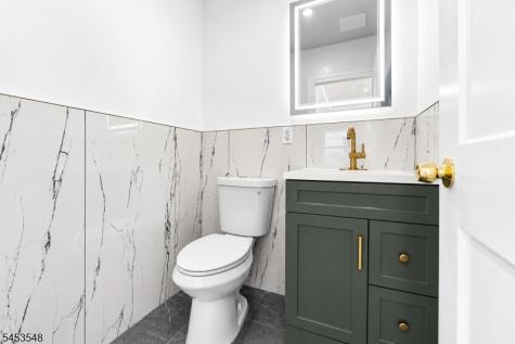 37 Wayne Avenue East Orange NJ 07018