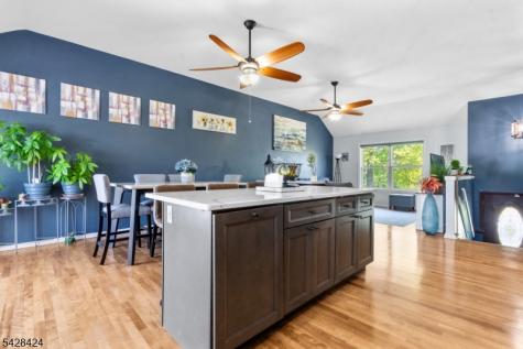 337 Boesel Avenue Manville NJ 08835