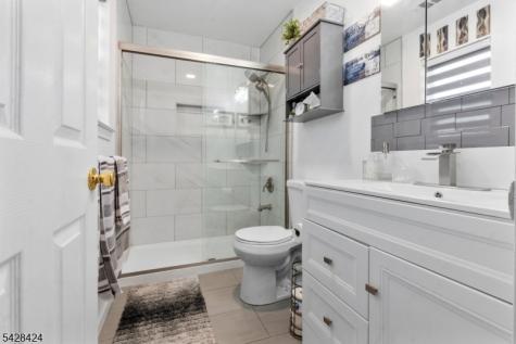 337 Boesel Avenue Manville NJ 08835