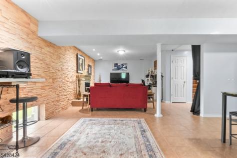 337 Boesel Avenue Manville NJ 08835