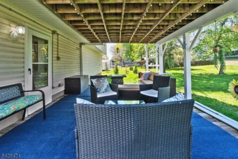 337 Boesel Avenue Manville NJ 08835