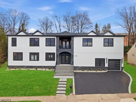 38 Pershing Place Woodland Park NJ 07424
