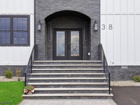 38 Pershing Place Woodland Park NJ 07424