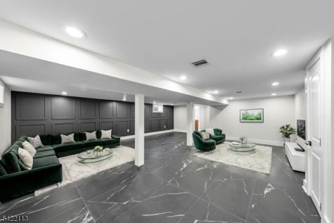 38 Pershing Place Woodland Park NJ 07424