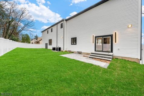 38 Pershing Place Woodland Park NJ 07424