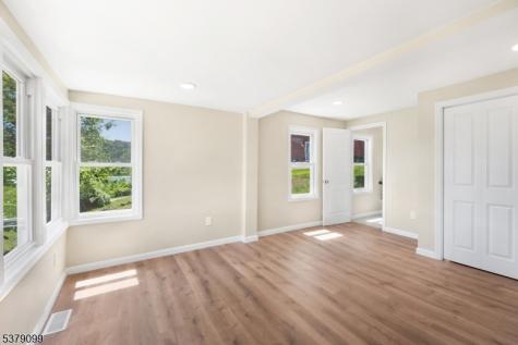 72 Koclas Drive Netcong NJ 07857