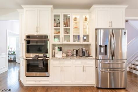67 Bluffs Court Hamburg NJ 07419