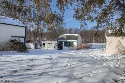 120 Fairmount Road East Tewksbury NJ 07830