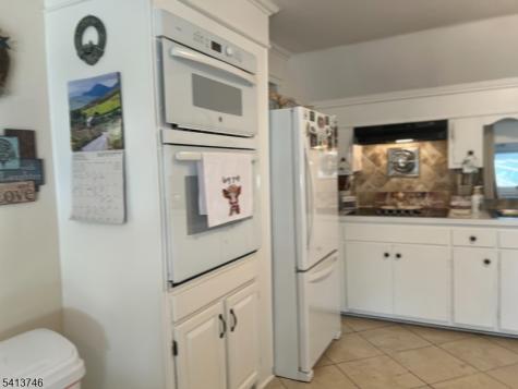 120 Fairmount Road East Tewksbury NJ 07830