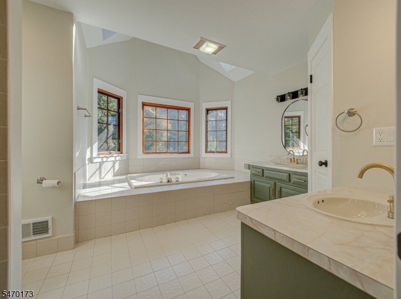 3 Rachel Court Union NJ 08827