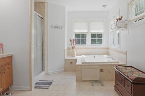 6 Andre Court Hardyston NJ 07416