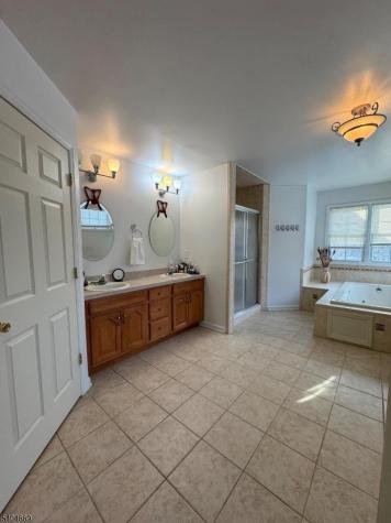 6 Andre Court Hardyston NJ 07416