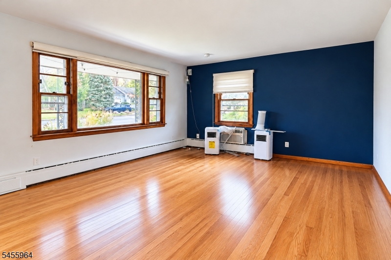 808 Rhine Boulevard Raritan NJ 08869