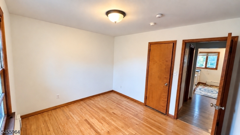 808 Rhine Boulevard Raritan NJ 08869