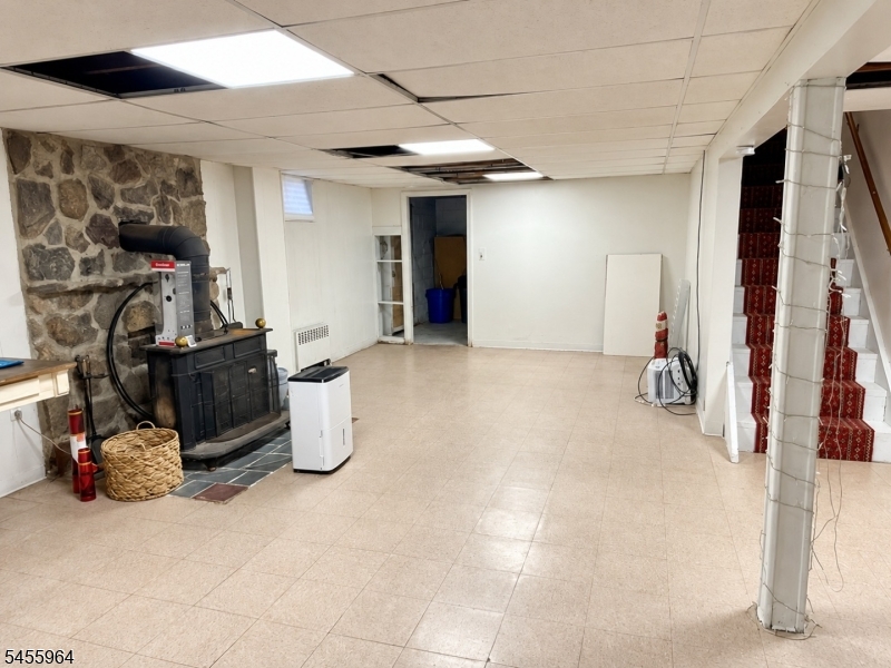 808 Rhine Boulevard Raritan NJ 08869