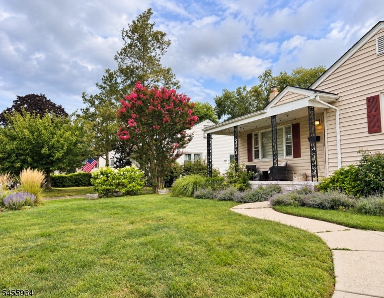 808 Rhine Boulevard Raritan NJ 08869
