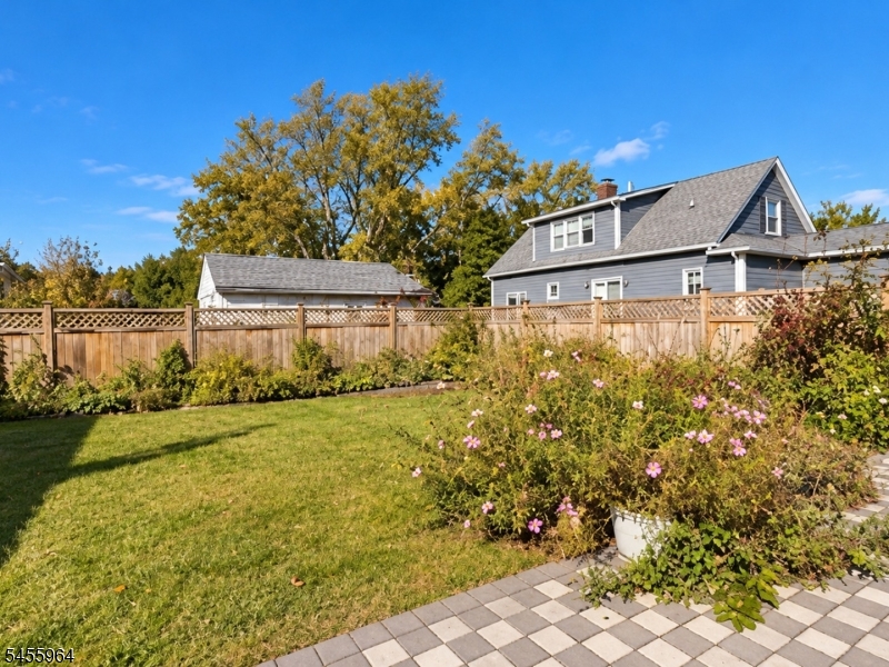 808 Rhine Boulevard Raritan NJ 08869