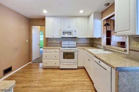 8 Mohawk Avenue Rockaway NJ 07866