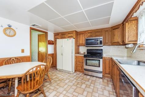 103 Mountain Road Hardyston NJ 07419