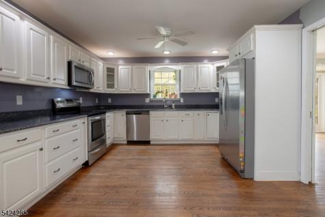 28 Weldon Road Jefferson NJ 07849