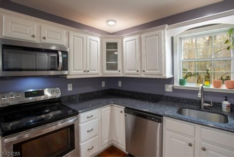 28 Weldon Road Jefferson NJ 07849