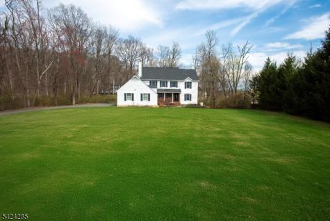 28 Weldon Road Jefferson NJ 07849