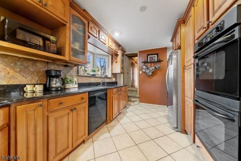 81 Vreeland Avenue Midland Park NJ 07432