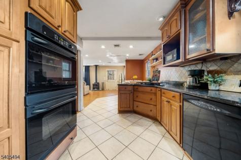 81 Vreeland Avenue Midland Park NJ 07432