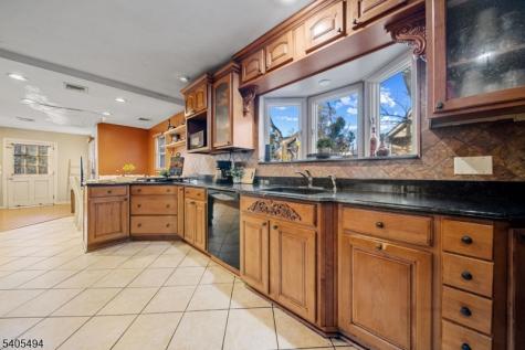 81 Vreeland Avenue Midland Park NJ 07432