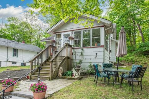 133 Woodside Avenue Newton NJ 07860