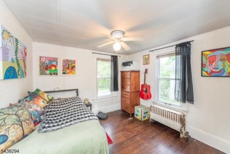 133 Woodside Avenue Newton NJ 07860