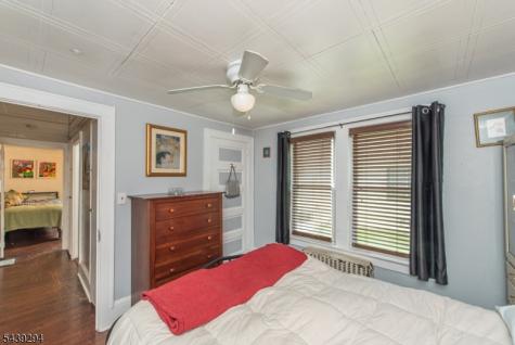 133 Woodside Avenue Newton NJ 07860