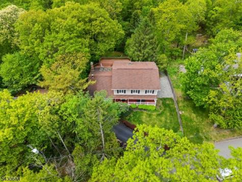 15 Lake Riconda Drive Ringwood NJ 07456