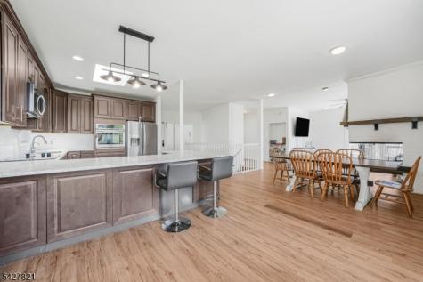 11 Bott Lane Montville NJ 07082