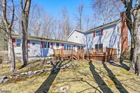 27 Plaza Drive Hampton NJ 07860