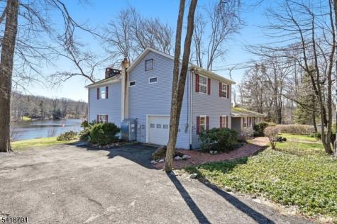 27 Plaza Drive Hampton NJ 07860