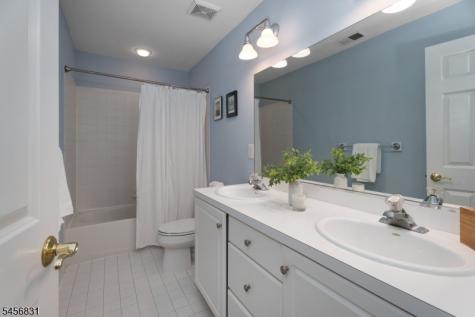 2 Aronimink Court Montgomery NJ 08558