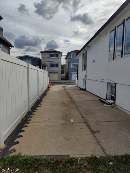 1512 41ST Street North Bergen NJ 07047