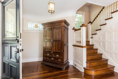 5 Colonial Terrace Nutley NJ 07110
