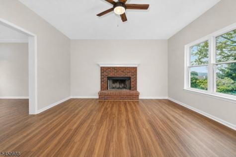 1813 Gary Road Greenwich NJ 08886
