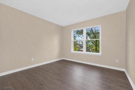 1813 Gary Road Greenwich NJ 08886
