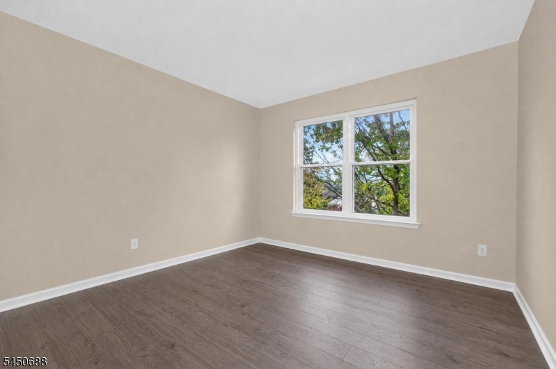 1813 Gary Road Greenwich NJ 08886