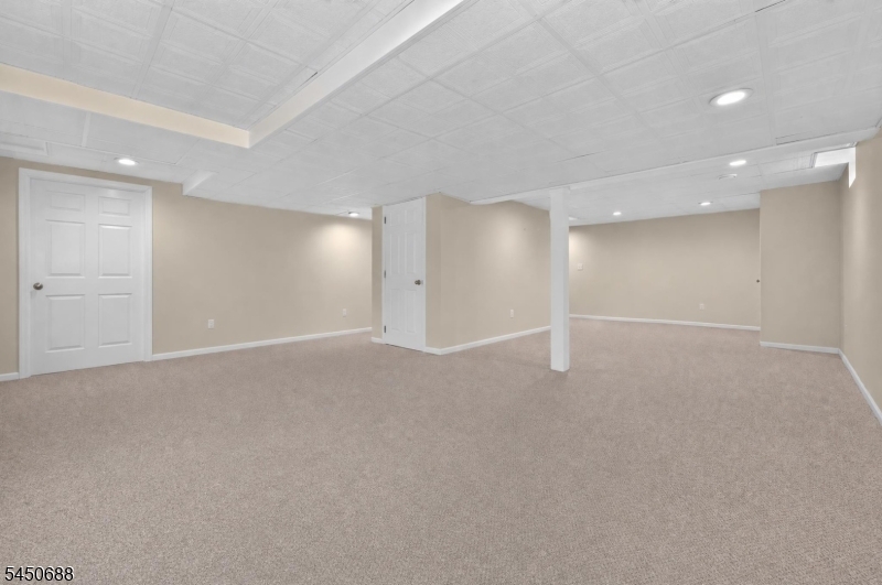 1813 Gary Road Greenwich NJ 08886