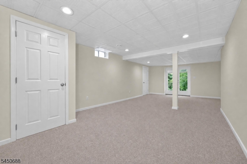 1813 Gary Road Greenwich NJ 08886