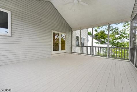 1813 Gary Road Greenwich NJ 08886