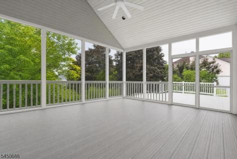 1813 Gary Road Greenwich NJ 08886