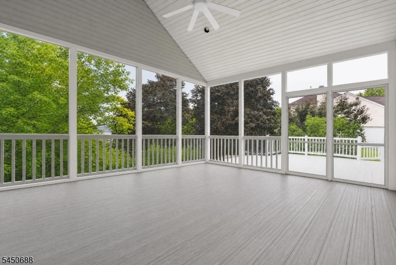 1813 Gary Road Greenwich NJ 08886