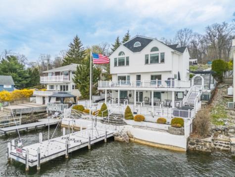 62 Ithanell Road Hopatcong NJ 07843